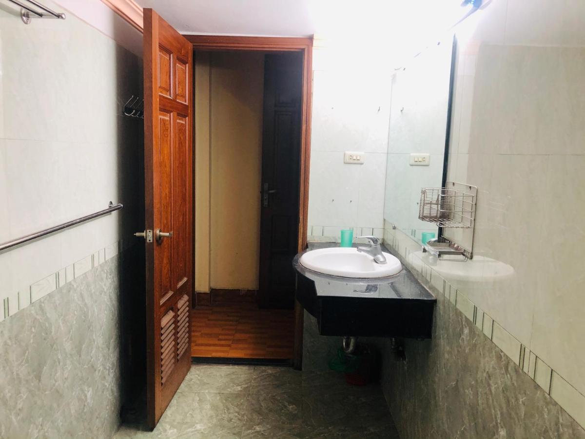 OYO 1119 Sac Mau Motel Hanoi Bagian luar foto